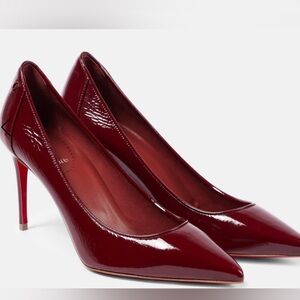 NEW- Christian Louboutin Sporty Kate